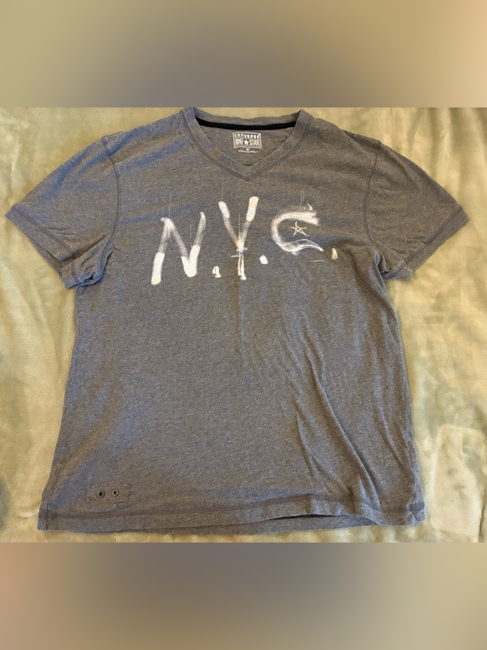 Women’s Converse Brand Gray V-Neck N.Y.C. Graphic Tee Size Medium